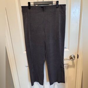 Ribbed softstream zip legged high rise cropped pant